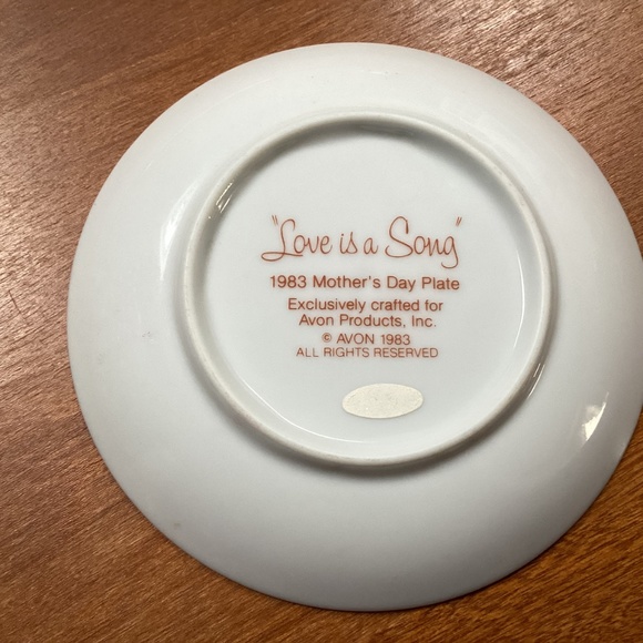 Vintage Avon Love Is A Song 1983 Mother’s Day Plate 5” - Picture 9 of 9